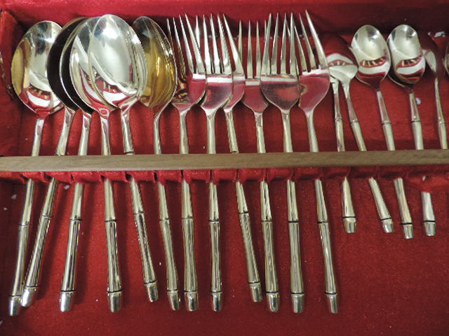 Boxed Cased Set of Bronze Bamboo Design Cutlery - Image 3 of 3