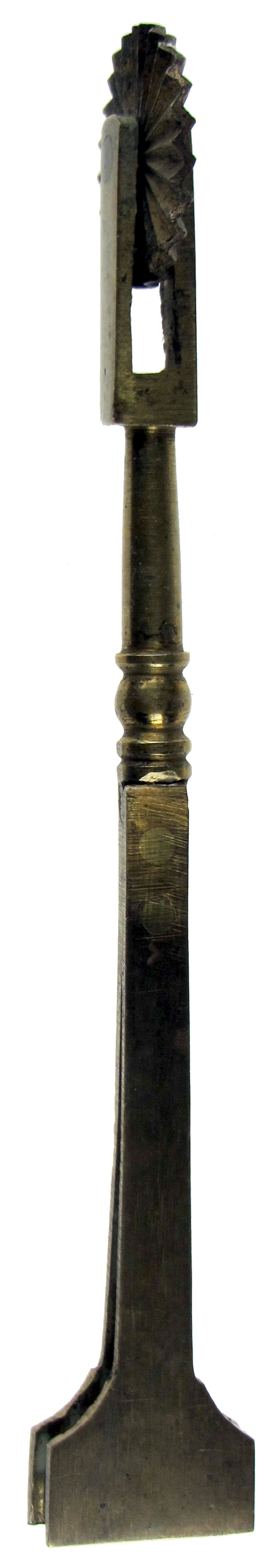 A RARE 19TH CENTURY BRASS PASTRY JIGGER with wheel, turned stem and crimpers, 15.8cm long.