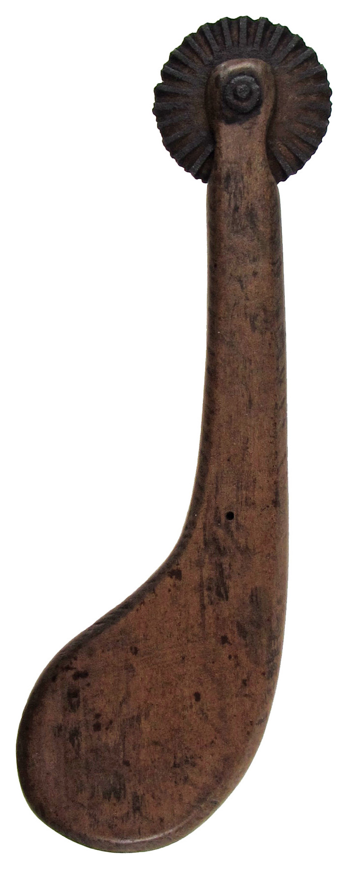 A 19TH/EARLY 20TH CENTURY PASTRY JIGGER with iron wheel and curved sycamore handle, Hungarian, 15.