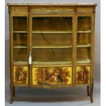 A FRENCH MARBLE TOPPED AND ORMOLU-MOUNTED BREAK-FRONT VITRINE c1900, having a break-front marble