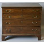 A GEORGE III MAHOGANY CHEST OF DRAWERS having a rectangular top and four graduating cockbeaded