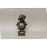 LATE 19TH CENTURY / EARLY 20TH CENTURY CONTINENTAL SCHOOL - BROWN PATINATED BRONZE - BUST OF A YOUNG