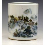 Chinese porcelain cylindrical brush pot painted with a landscape, height 12cm.
 
Condition report:
