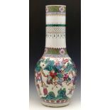 Large Cantonese bottle vase painted in famille rose enamels with a continuous battle scene, height