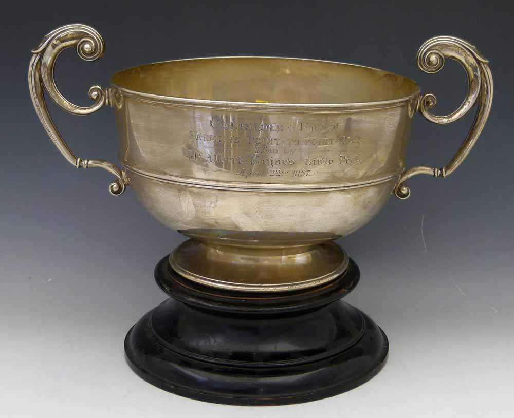 Silver Cheshire Hunt tropy bowl, London 1896, diameter 26cm, 46oz 2dwt, together with a turned