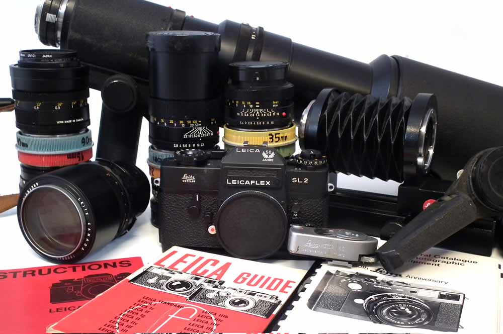 Extensive Leica Leicaflex SL2 Jahre 50th Anniversary outfit, the camera in black serial number