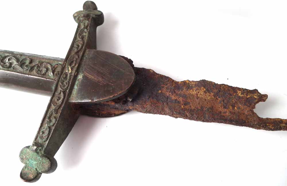 Sword hilt in excavated condition, possibly of Masonic significance with clover leaf terminals and - Image 5 of 5