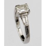 Internally flawless and colourless diamond ring, the emerald-cut central stone, 1.02ct, IF, D (GIA