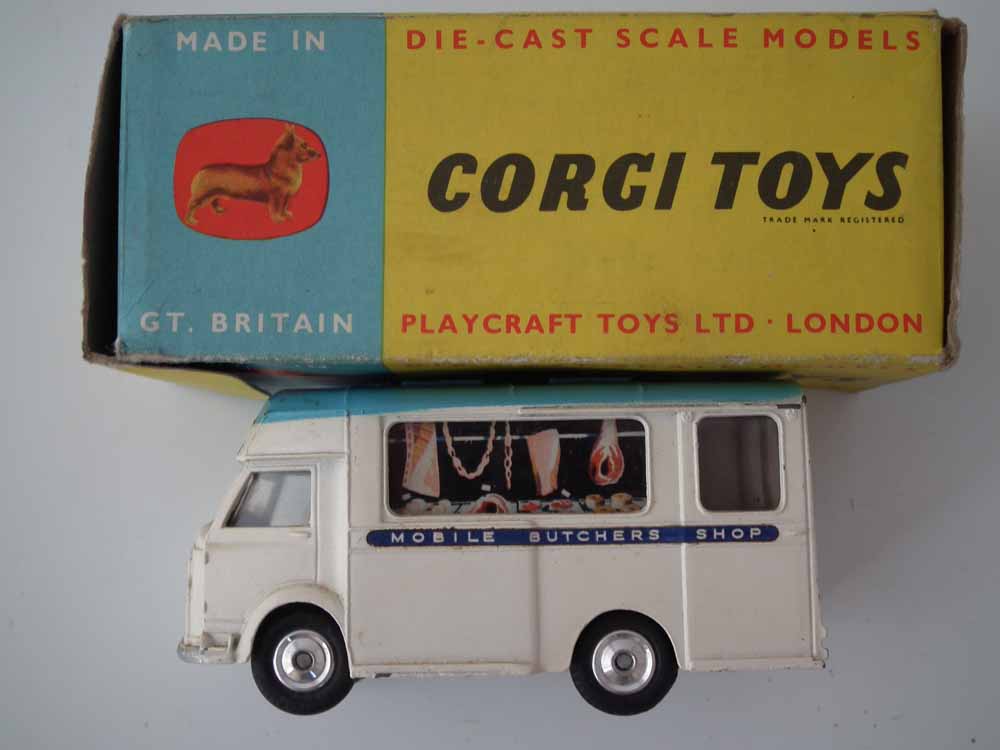 Corgi boxed Smiths 'Karrier Bantam' Mobile Butchers Shop, model 413.     Condition report: The box - Image 4 of 7