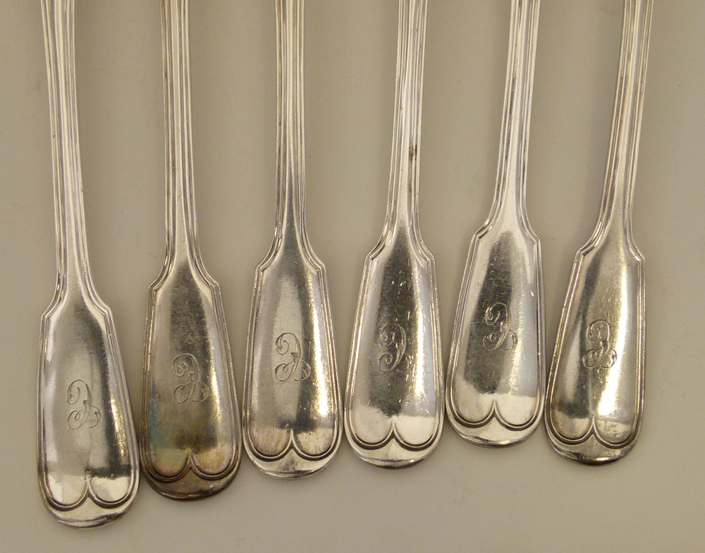 Victorian silver fiddle & thread pattern flatware of six dessert forks, six dessert spoons, six - Image 4 of 14