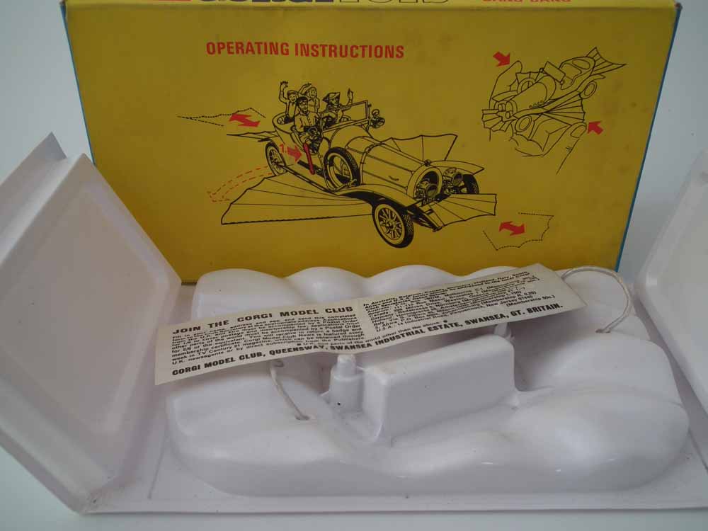 Corgi boxed Chitty Chitty Bang Bang, model number 266.     Condition report: The model appears in - Image 10 of 11