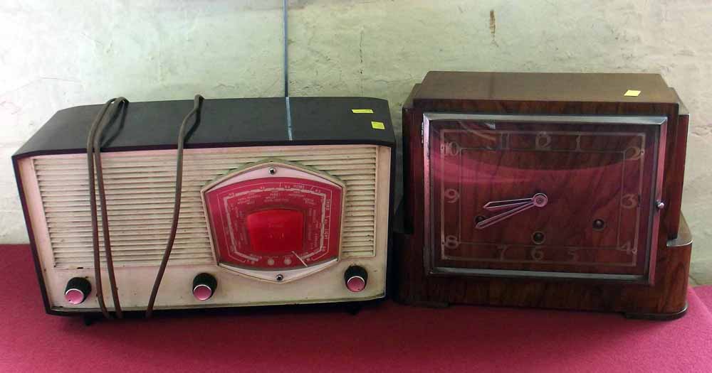 Walnut 'perivale' 8 day mantel clock & philips mains radio Condition report: see terms and