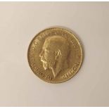 George V 1914 gold sovereign. Condition report: see terms and conditions