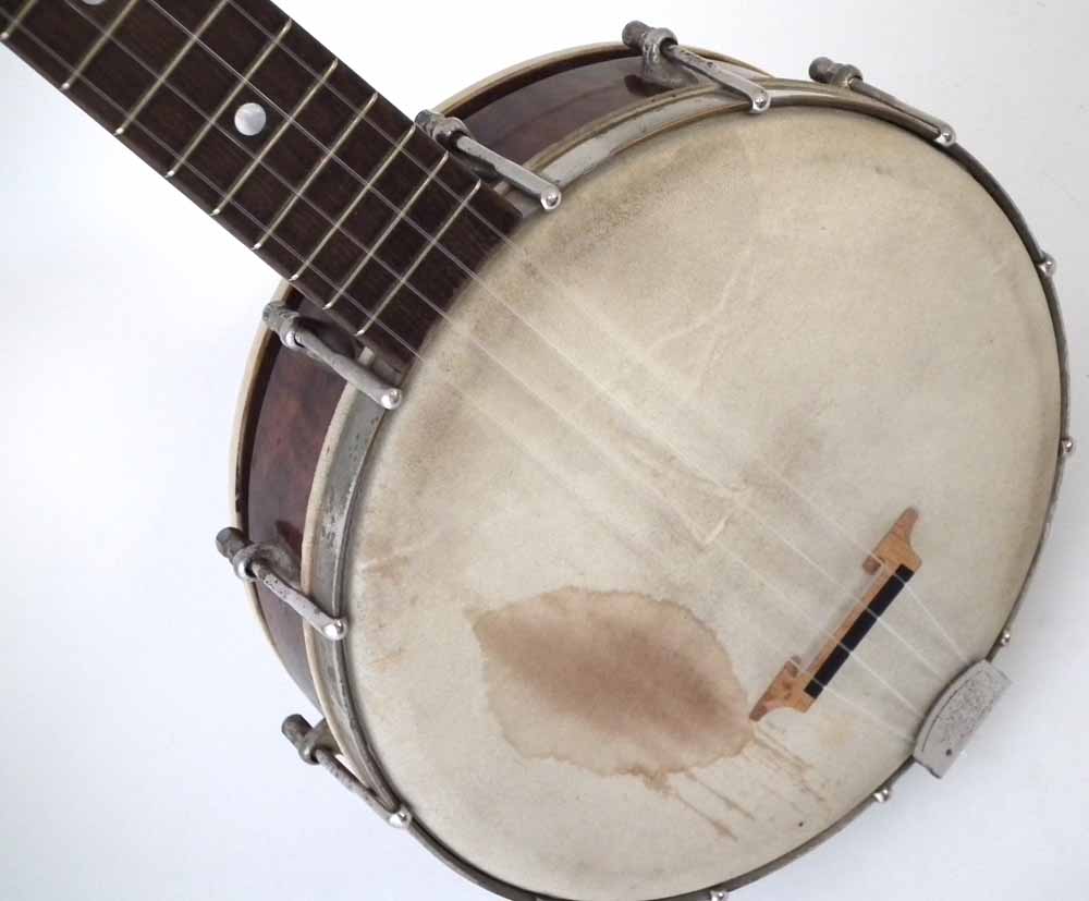 Gibson UB2 Banjolele or Ukulele Banjo with fourteen fret neck, 55cm overall length - Image 3 of 9