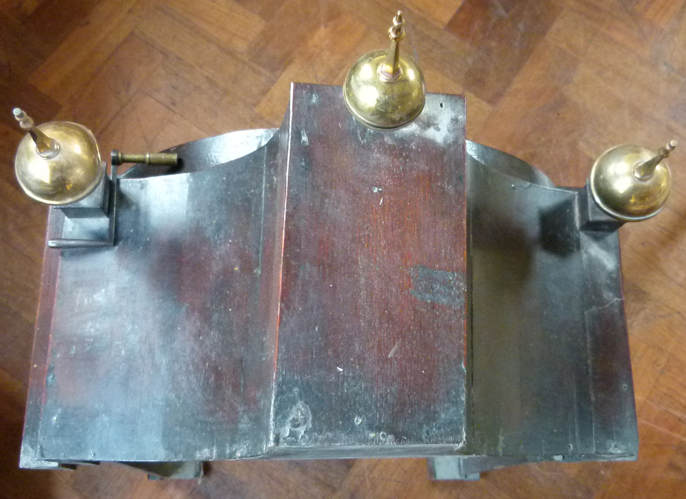 Oak longcased clock, brass break-arch dial signed Robt Swan, Bridlington, in the arch, Roman chapter - Image 11 of 14