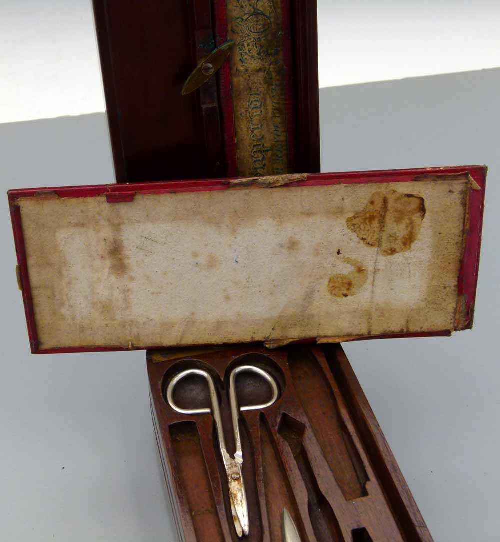 Victorian gentleman's mahogany and brass travelling toiletry box with shaped recesses for a - Image 13 of 13