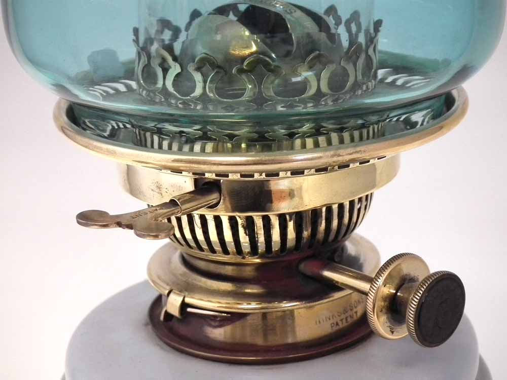 Victorian opaque purple glass oil lamp, with brass Hinks Patent burner, and blue glass shade, 65cm - Image 2 of 4