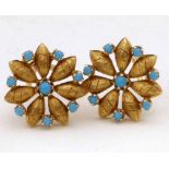 Pair 750 gold & turquoise floret clip earrings, 7.7g gross.