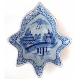 Delft pickle dish, painted with an oriental landscape in underglaze blue, 18th / 19th century, 11.