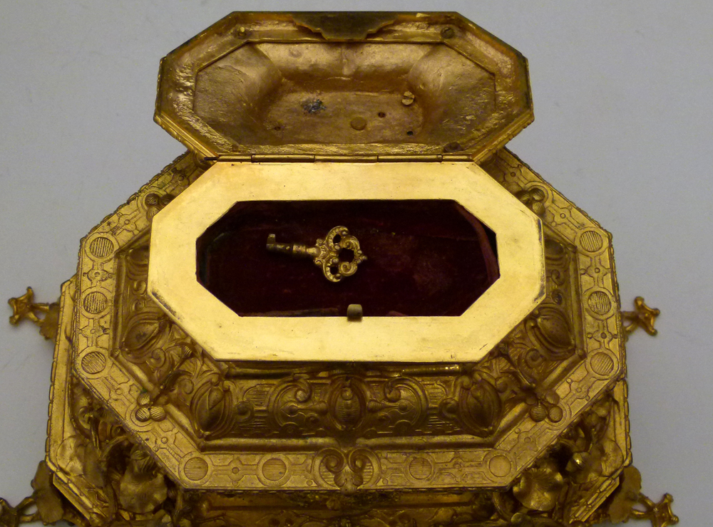 Ormolu jewellery casket in three tiers applied and moulded with naturalistic decoration, height - Image 3 of 17
