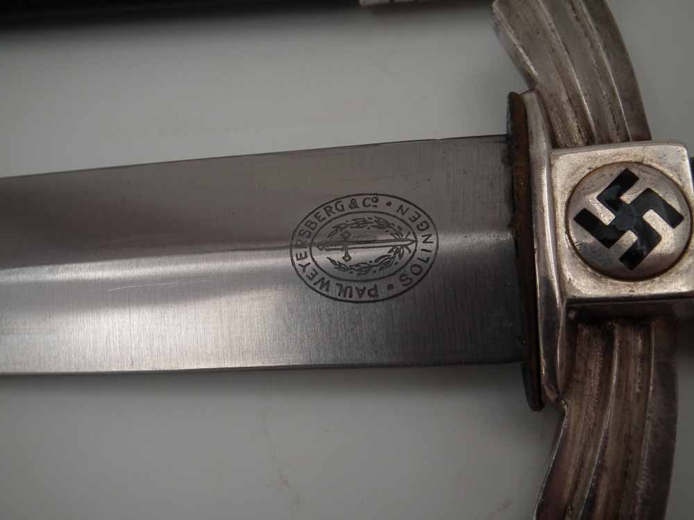 German WW2 Third Reich DLV Flyer's knife by Paul Weyersberg & Co. Solingen, the grip and sheath - Image 7 of 8
