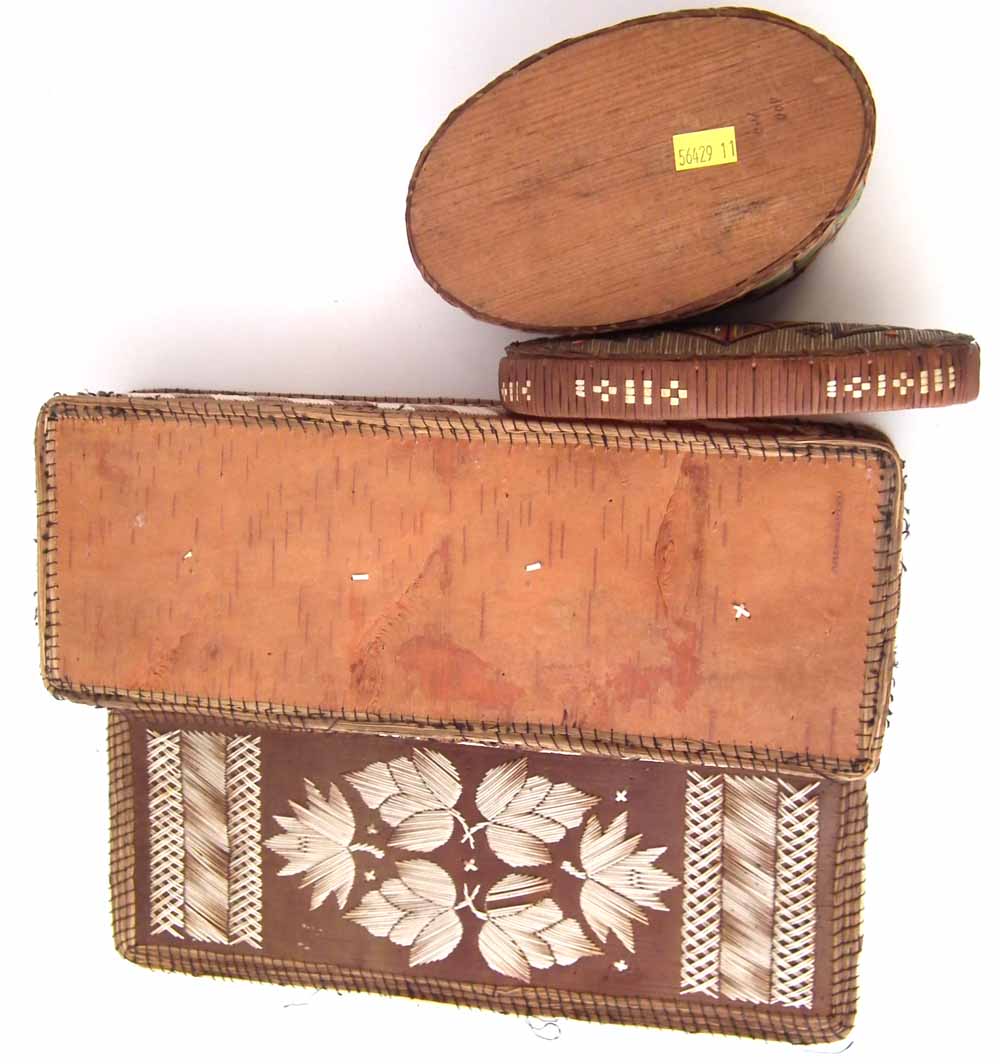 Two North American porquipine quill and birch bark boxes, the largest box measures 32cm long - Image 3 of 5