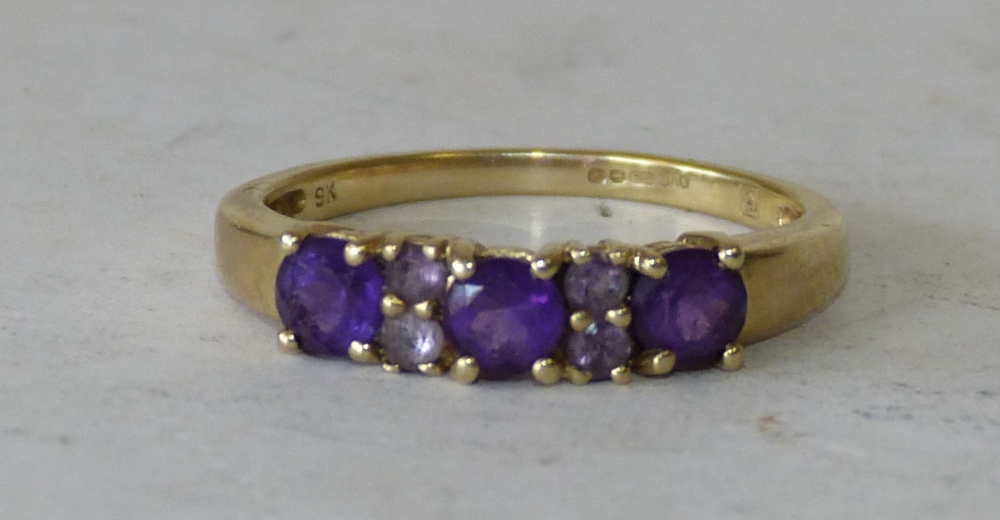 A 9ct Gold Ladies Amethyst Ring