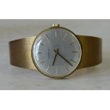 A 9ct Gold Gentlemen's Certina Wrist Watch with matching strap bracelet weighable gold 38.