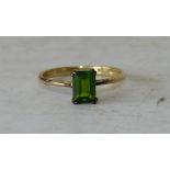 A 9ct Ladies Ring set with centre green stone