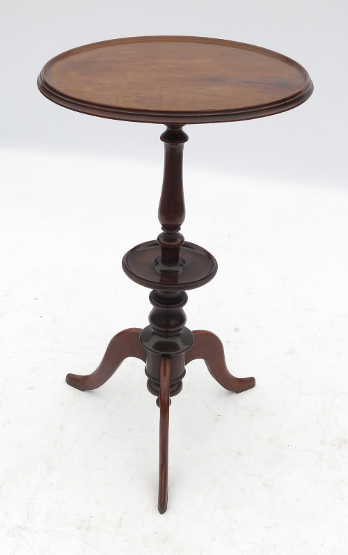 A 19th century mahogany circular occasional table, with small dish tray below, raised on a tripod