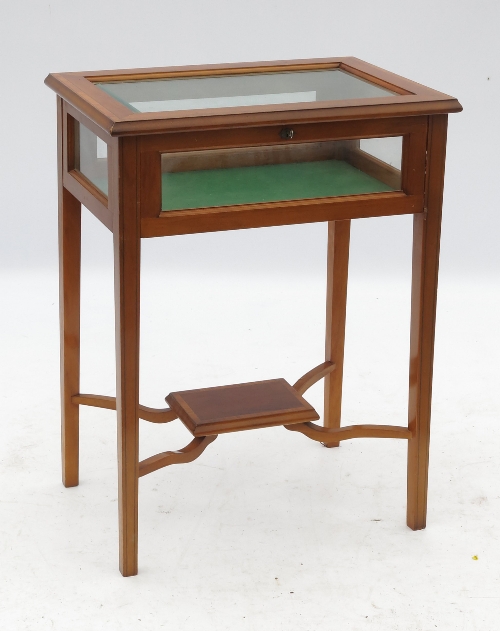 A yew wood bijouterie table, with satinw