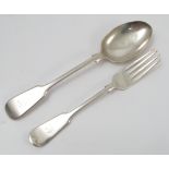 Three silver fiddle pattern dinner forks,