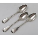 A set of twelve silver fiddle pattern tea spoons, engraved with initials, London 1826,