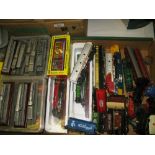 BOX OF ASSORTED 00-GUAGE ETC