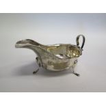 A George V Silver Sauce Boat, Sheffield 1932, 145g