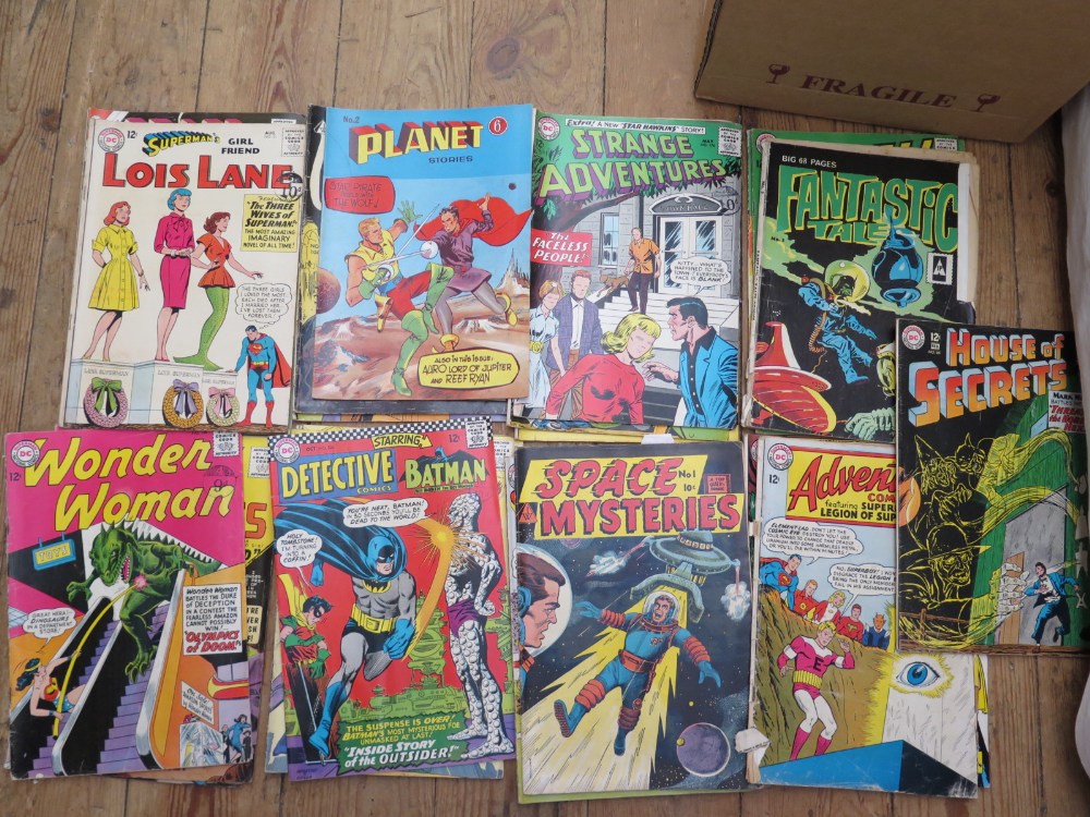 A Collection of Superman and other comics - Image 3 of 3