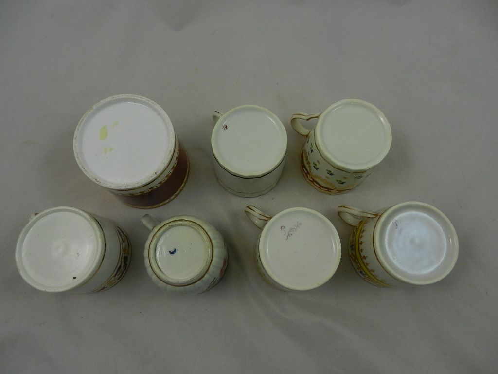 A collection of 18th century and later English porcelain and other teacups, tea bowls and saucers, - Image 7 of 14