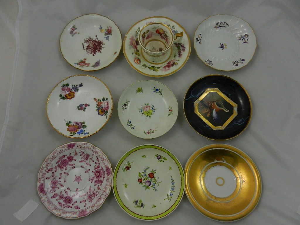 A collection of 18th century and later English porcelain and other teacups, tea bowls and saucers, - Image 2 of 14