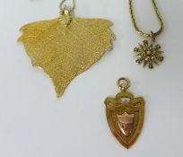 9ct gold filigree leaf brooch, pendant and chain 10.5g also 15ct and seed pearl pendant, 2g