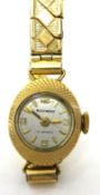 A 9ct gold Ladies wrist watch, Richmond, 17 jewels
