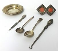 Six sundry silver items