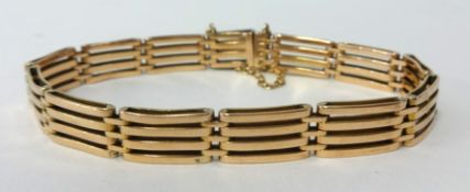 9ct gold four bar bracelet approximately 13.80g