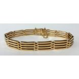 9ct gold four bar bracelet approximately 13.80g