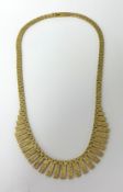 A 9ct gold necklace 34.6g.