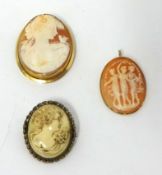 A 9ct gold mounted cameo pendant depicting 'The Three Graces' and two other cameos (one in 18ct