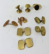 A pair gold cufflinks, a 9ct signet ring and other yellow metal objects
