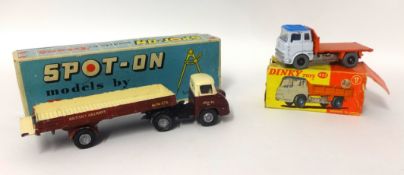 Spot on model of Ford 'Thames Trader' also Dinky van in box.