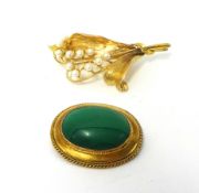 A 9ct gold and cultured pearl floral brooch, in the form of a lily of the valley, weight 10 grams