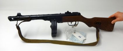 Deactivated; a Soviet PPS H41 sub-machine gun, number 3547, calibre 7.62mm, dated 1943, with drum