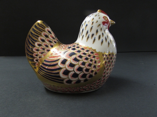 Three Royal Crown Derby paperweights, HEN gold stopper (8cm), COCKEREL silver stopper (9.5cm) and - Image 5 of 10